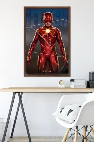 Vista 6 de Trends International DC Comics Movie The Flash - Póster de pared tríptico The Flash, 34 pulgadas de largo x 22.4 W, versión enmarcada en caoba
