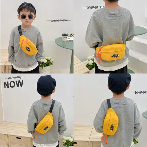 Vista 2 de Suillty Riñonera para niños, cangurera pequeña para niños y niñas, bolsa de pecho ligera con hebilla de moda para niños, deportes al aire libre