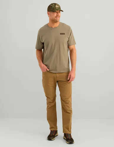 Vista 3 de Nomad Men's Short Sleeve Performance Tee, Hunting T-Shirt for Men Pavo probado en exteriores - Overland