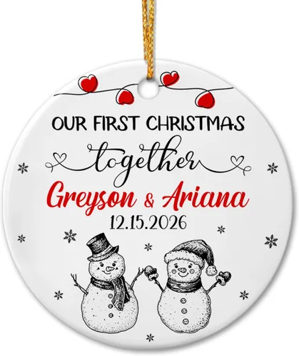 Vista 12 de Adorno de cerámica personalizado para la primera Navidad en nuestro nuevo apartamento, nombres personalizados de Mr Mrs in New Apartamento Christmas