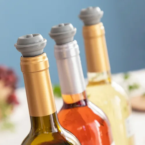 Vista 5 de Bomba de Vacío y Tapones para Vino Winuum InnovaGoods (4 tapones)