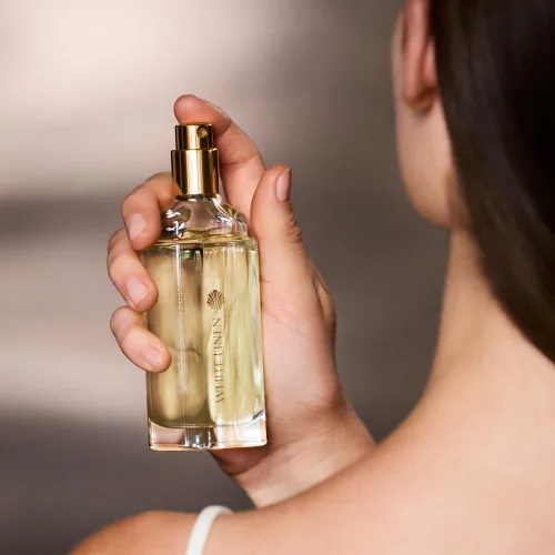 Vista 4 de Estée Lauder White Linen Eau de Parfum Spray Perfume floral y fresco para mujer, 2.0 onzas líquidas