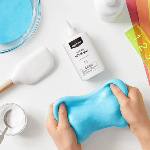 Vista 5 de Amazon Basics Pegamento líquido lavable multiusos para manualidades escolares, para hacer slime, blanco, paquete individual, 1 galón