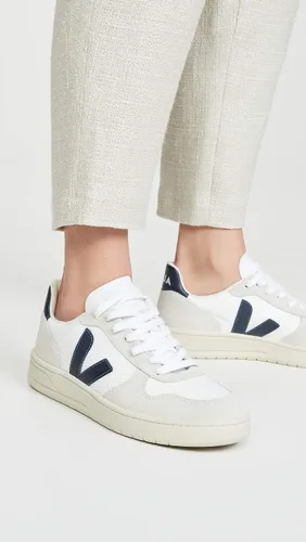 Vista 3 de Veja Women's V-10 Sneaker
