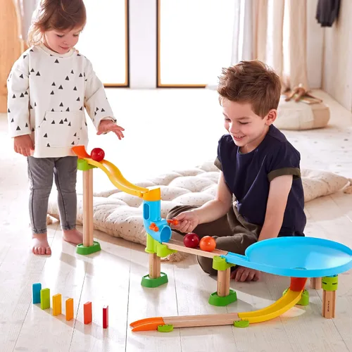 Vista 7 de HABA Kullerbu Traffic Jam Ball Track Juego de 33 piezas con embudo