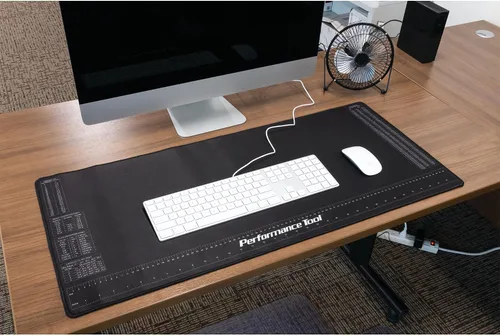 Vista 8 de Performance Tool W88977 - Alfombrilla de neopreno con regla y tablas de referencia, resistente a productos químicos, 16 x 35.75 pulgadas, protege