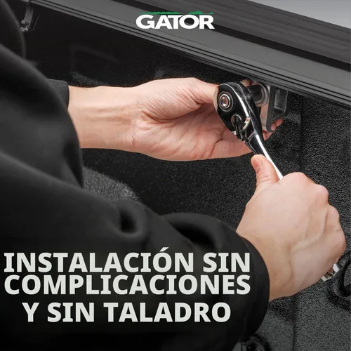 Vista 6 de Gator FX Hard Quad-Fold - Cubierta Tonneau para caja de camioneta 8828120 Se adapta a 2014 - 2018, 2019 Ltd/Lgcy Chevy Silverado caja de 5' 10