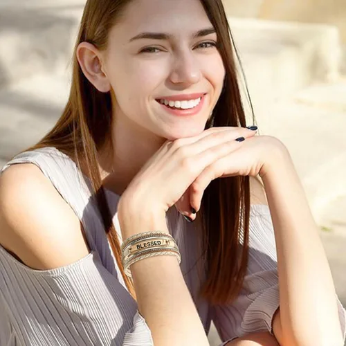 Vista 6 de Long tiantian Pulseras de cuero para mujer, pulsera de cuero personalizada con letras, estilo bohemio, multicapa, joyería