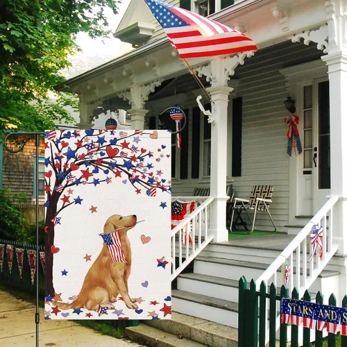 Vista 2 de Louise Maelys Bandera de jardín del 4 de julio de 12 x 18 pulgadas, de doble cara, pequeña arpillera de bienvenida, patriótica, Golden Retriever