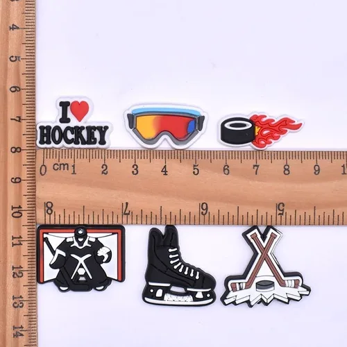 Vista 2 de Intereses deportivos Zapatos Encantos Esquí Surf Natación Zapatos Decoración Hobby Ejercicio Deportes PVC Lindo Zueco Pin Sandalias Accesorios DIY