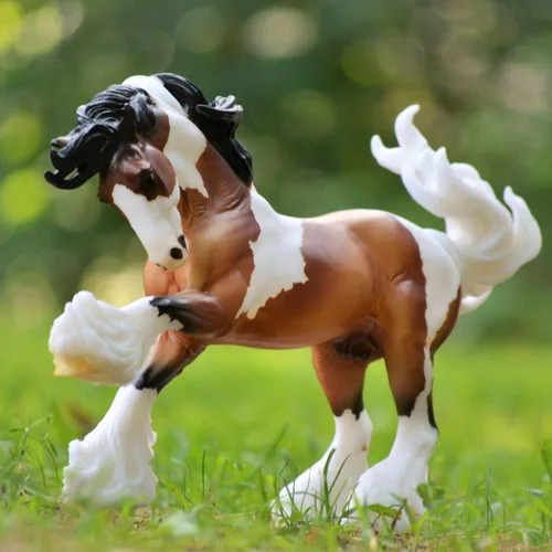 Vista 6 de Figura de caballo tradicional gitano de Breyer