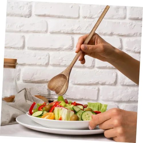 Vista 2 de PRETYZOOM Cuchara para pastel Cuchara de madera Cuchara de sopa pequeña Cuchara de madera Cuchara de mesa para servir Cuchara de San Valentín