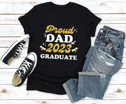 Vista 4 de Proud Family 2023 Graduate Shirts Graduation Class 2023 Gold Squad T-Shirts Proud Mom Dad Sister Brother Graduate Tees Custom Shirt, Golden