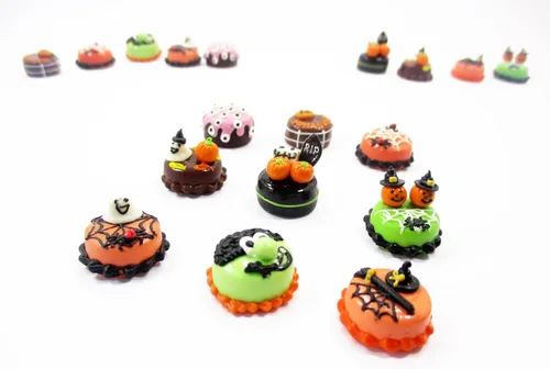 Vista 4 de Casa de muñecas Miniatura Alimentos 9 Mini Halloween Pastel Mixto 0.6 in Panadería Suministro 16675 Mixed Halloween cakes clay bakery food, tiny 9