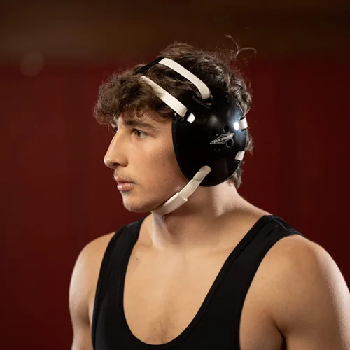 Vista 2 de Matman Wrestling Protector de oídos original para la cabeza MMA para adultos ¡Elección de luchadores!