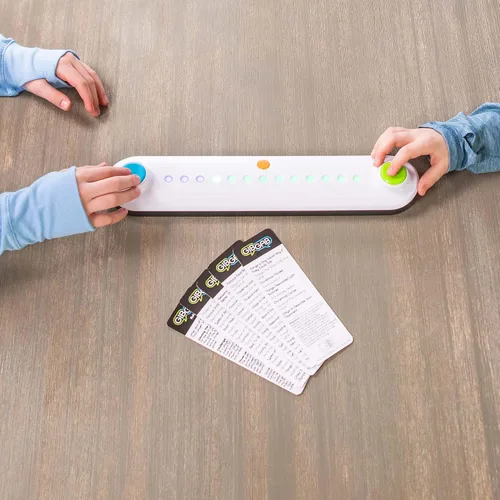 Vista 3 de Fat Brain Toys GibGab - Juego de trivia de ritmo rápido para fiesta para niños y adultos, para 2 jugadores