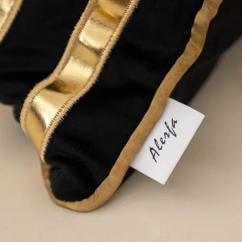 Vista 6 de Alerfa Funda de almohada de cuero dorado a rayas negras de 18 x 18 pulgadas, funda de almohada geométrica de lujo decorativa de terciopelo bordado