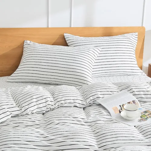 Vista 2 de JELLYMONI - Juego de 2 fundas de almohada de algodón natural 100 % a rayas, tamaño estándar, color blanco con finas rayas negras impresas
