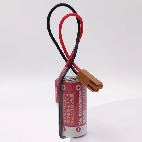 Vista 2 de 10 unids KUANMAI ER17/33 3.6V 1600mAh batería para ER17/33 PLC batería de control industrial con enchufe marrón