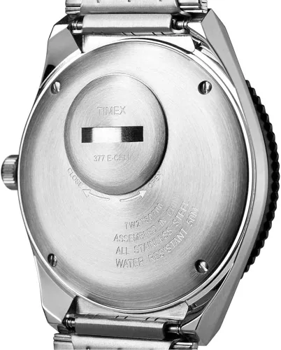 Vista 4 de Timex Pulsera de acero inoxidable Q Timex Reissue de 1.496 in con esfera azul