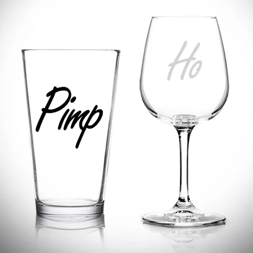 Vista 3 de DU VINO Pimp & Ho - Juego de 2 copas de cerveza y vino Divertida novedad para él y ella o marido esposa Pareja, recién casado Regalo de boda