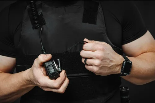 Vista 4 de Mantiene el micrófono de radio portátil en su lugar para policía/aplicación de la ley, negro