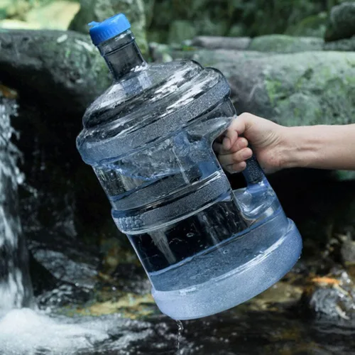 Vista 3 de Luxshiny Cubo de agua purificado de plástico con mango para uso y almacenamiento para acampar e hidratación diaria