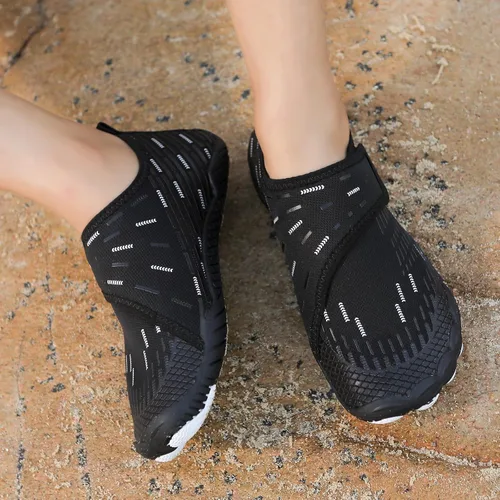 Vista 3 de Zapatos de Agua para Hombres y Mujeres de Secado Rápido Descalzos para Natación Playa Piscina Zapatos Acuáticos Calcetines de Yoga Acuáticos