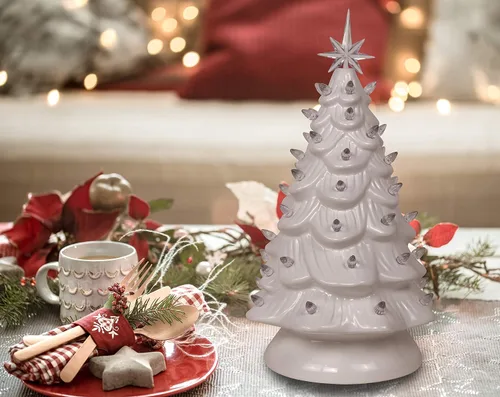Vista 6 de Árbol de Navidad de cerámica de mesa preiluminado pintado a mano de 15 pulgadas - Decoración navideña con luces blancas - Centro de mesa perfecto