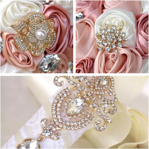 Vista 4 de Ramo de Boda Nupcial Rosa Rubor y Marfil con Broche Dorado Brillante con Diamantes de Imitación para Novia Dama de Honor Quinceañera Ramo de Flores