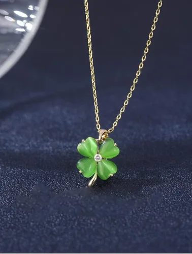 Vista 3 de BUBGDYFO Green Four Leaf Clover Necklace for Women Teen Girls, Lucky Opals Pendant Gold Chain Necklace Jewelry