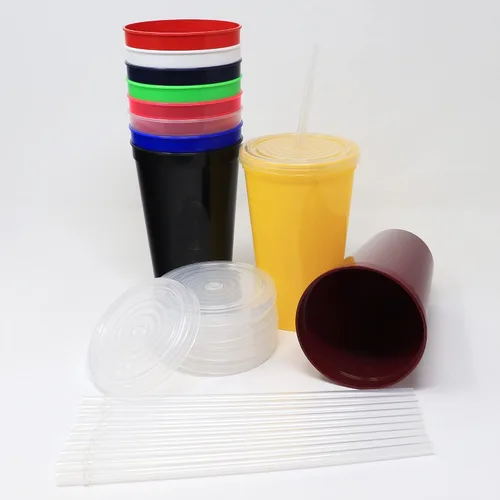 Vista 3 de Rolling Sands Vasos de plástico reutilizables de 22 onzas con tapas, paquete de 10, vasos variados fabricados en Estados Unidos; incluye 10 popotes