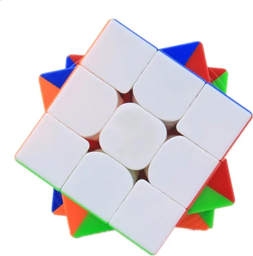 Vista 2 de CuberSpeed Yuxin Little Magic 3x3 sin pegatinas Speed Cube Yuxin 3x3x3 Cubo mágico Puzzle