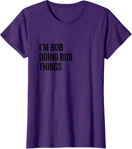 Vista 7 de Camiseta con texto en inglés "I'm Bob Doing Bob Things" Asfalto