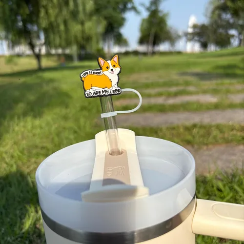 Vista 3 de Tapas de corgi para pajitas de Stanley Cup - Paquete de 4 Accesorios reutilizables de silicona para tazas Stanley Cup, tapas para pajitas
