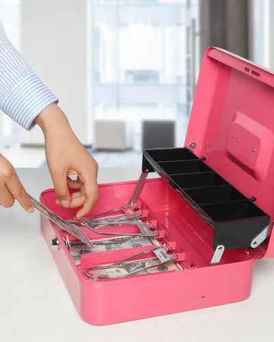 Vista 5 de Caja de dinero grande con bandeja de dinero y cerradura, caja de dinero de metal para efectivo, caja de seguridad de 11.8 x 9.5 x 3.54 pulgadas, rosa