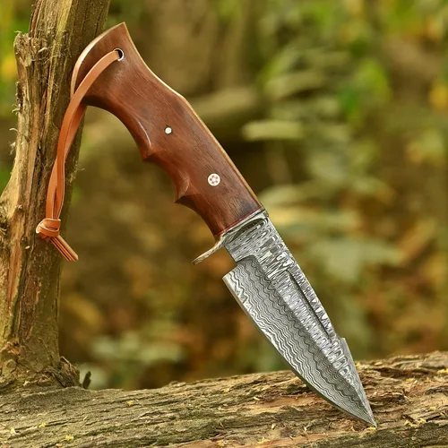Vista 2 de Cuchillo de caza de Damasco hecho a mano de 10 pulgadas con funda de cuero, ideal para desollar, acampar, al aire libre, cuchillo de bushcraft