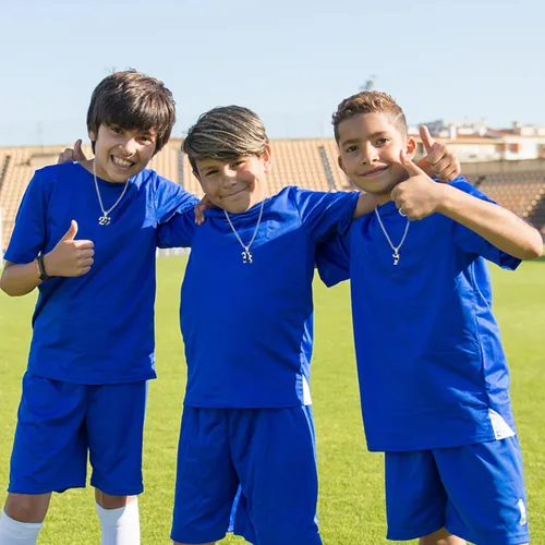 Vista 4 de ZRAY Collar con número de fútbol para niños, dije de acero inoxidable, cadena de plata de 22 + 2 pulgadas, regalo de fútbol personalizado