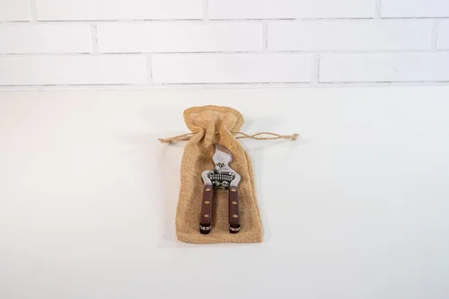 Vista 8 de Verve CULTURE - Tijeras de cocina tailandesas y tijeras de podar para jardinería, hechas a mano, multiusos, con cuchillas de acero inoxidable y asas