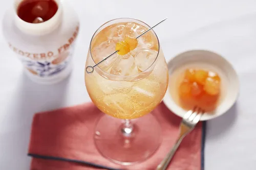 Vista 3 de Amarena Fabbri Wild Cherries en almíbar y Fabbri Ginger en almíbar COMBO, 8 onzas