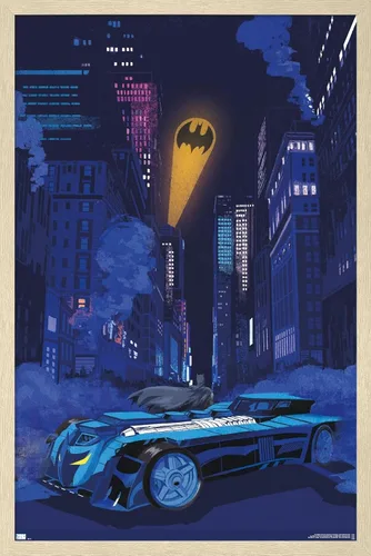Vista 7 de Trends International DC Comics Batman - Póster de pared con señal de murciélago en el horizonte, 22.4 pulgadas de largo x 14.7 W, versión enmarcada