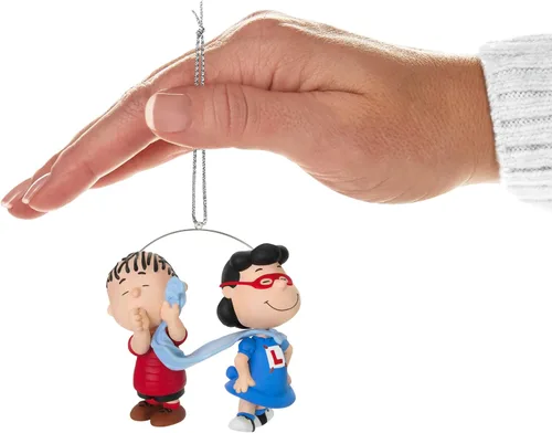 Vista 8 de Adorno navideño de Hallmark Keepsake 2024, la pandilla de Peanuts Super Lucy y Linus, regalos para fanáticos de Peanuts