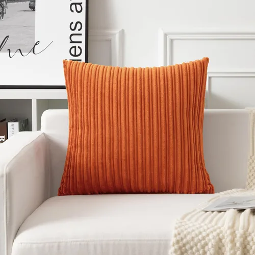 Vista 55 de UGASA - Fundas de almohada decorativas de terciopelo suave y sólidas de Navidad para sala de estar/sofá, 16 x 16 pulgadas, 2 unidades, color burdeos