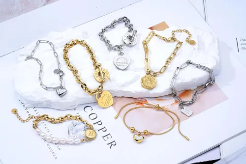 Vista 7 de MY FAVORITE DRAWER - Pulsera de corazón para mujer, delicada pulsera de cadena chapada en oro y plata, de acero inoxidable, ajustable, linda pulsera