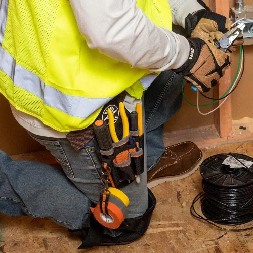 Vista 7 de Klein Tools 5240 Bolso para herramientas Tradesman Pro, con 9 bolsillos, cordón adhesivo, bucle de túnel de 2 pulgadas, excelente funda