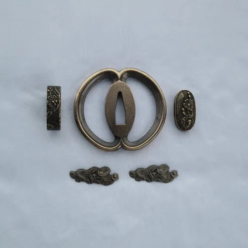 Vista 11 de Espada samurái japonesa KOSHIRAE – TSUBA FUCHI KASHIRA MENUKI 68-100