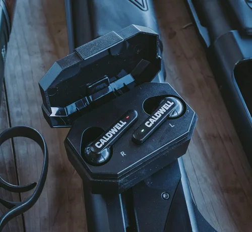 Vista 3 de Caldwell E-MAX Shadows 23 NRR - Protección auditiva electrónica con conectividad Bluetooth para tiro, caza y campo de tiro