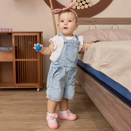 Vista 4 de Zapatos de bebé para niño y niña, zapatos de malla transpirable para caminar, suela de goma antideslizante, zapatos de cuna para primeros pasos