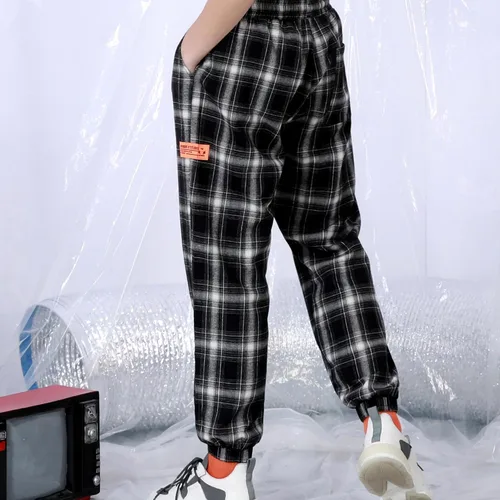 Vista 3 de Genanx Pantalones deportivos con cordón para hombre, pantalones deportivos con gráficos de letras, pantalones cargo punk, pantalones de hip hop