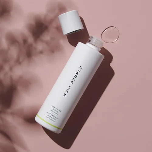 Vista 7 de Well People Dewy Juice - Esencia de aloe hidratante, tóner jugoso e hidratante para refrescar y calmar la piel, fabricado con agua de rosas, vegano